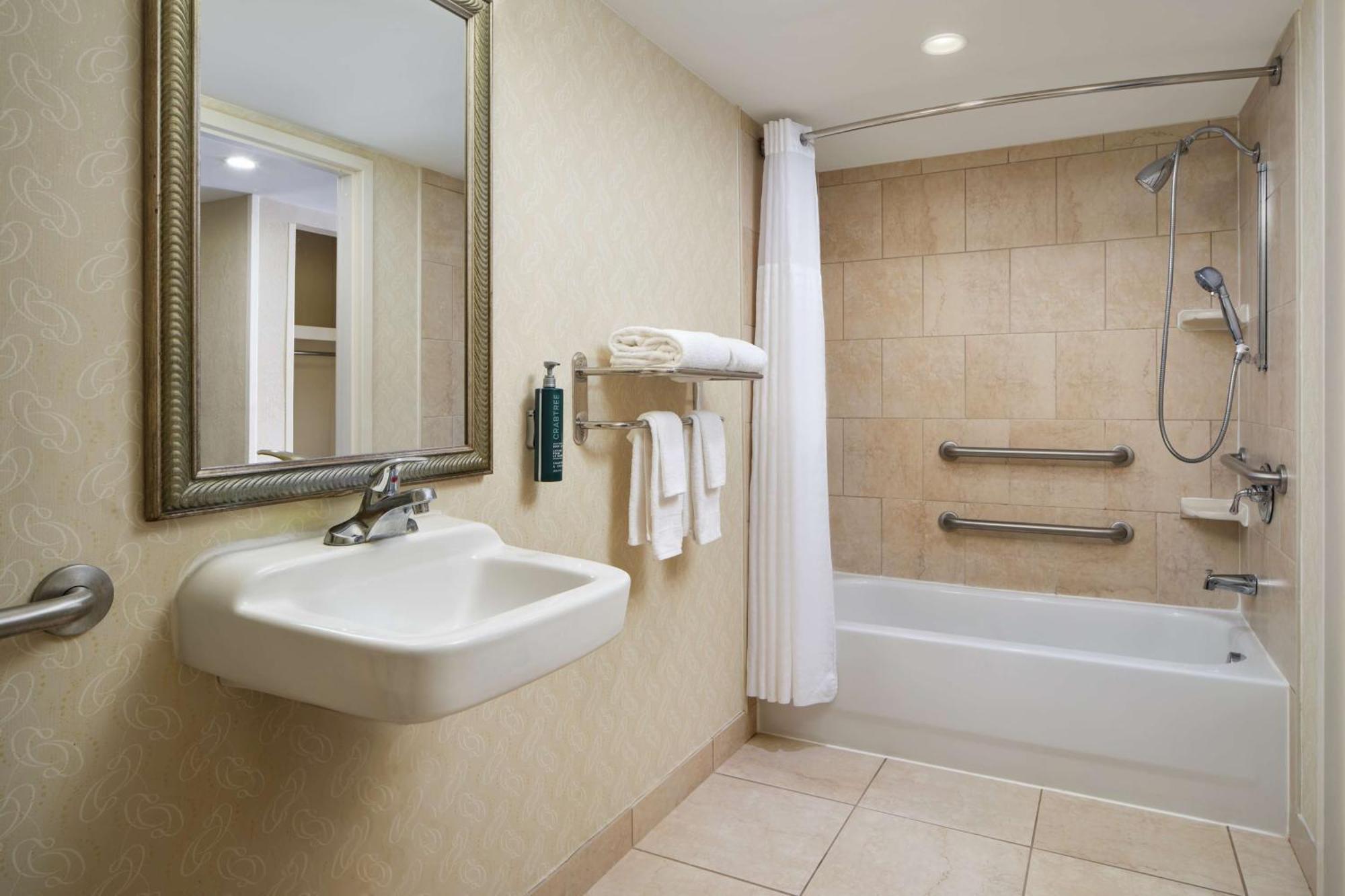 Doubletree By Hilton Rocky Mount Hotel Bagian luar foto